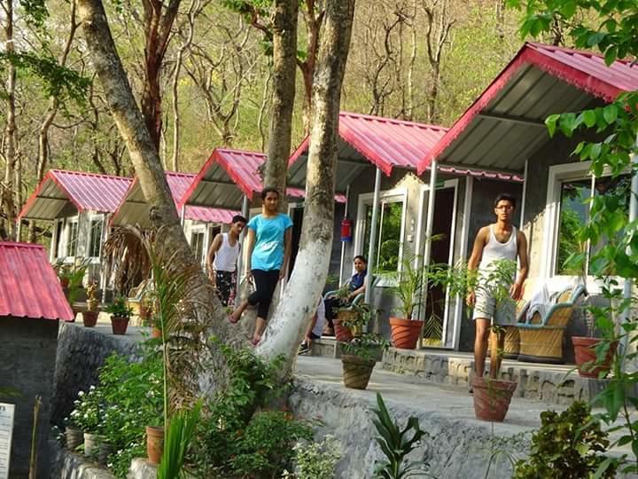 Hotel Adventuria Rishīkesh Exterior foto